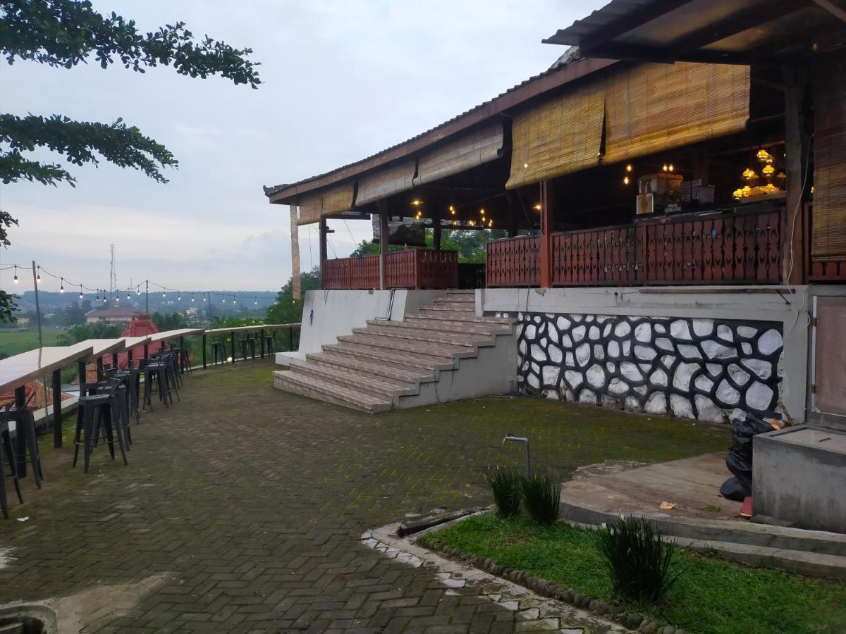 Joglo Kumpul Resort Cangkiran 外观 照片